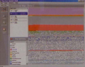kép. A Norton Speed Disk látványosabb, mint a W2K-ba épített defragmenter, de hogy hasznosabb-e, azt az Isten se tudja Norton Utilities 2001 for Windows 95/98/NT/2000/Millennium  